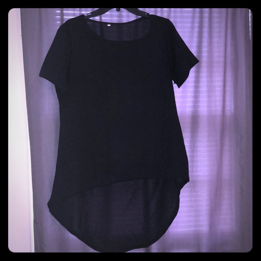 Super cute black shirt